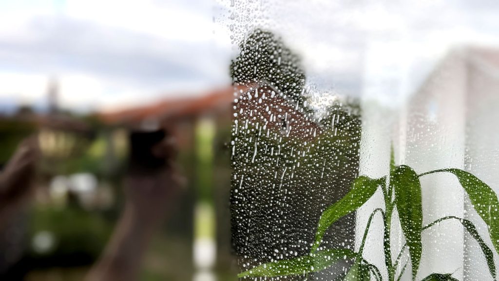 exempel på fönsterputs och putsat glas i Avesta